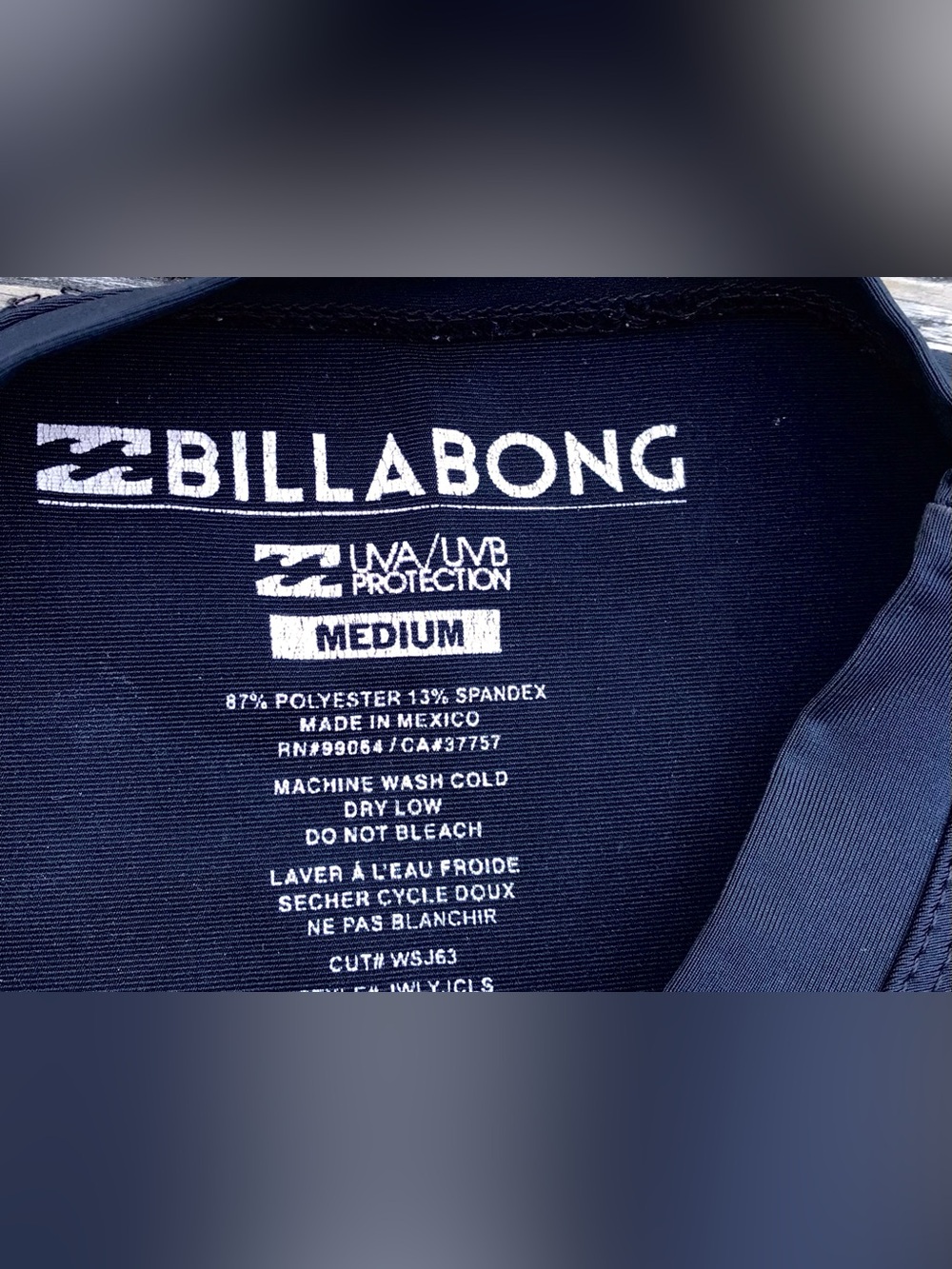 Ladies M BILLABONG Black Graphic Logo Short Sleeve Spring Rash Guard Top Shirt - Picture 3 of 6